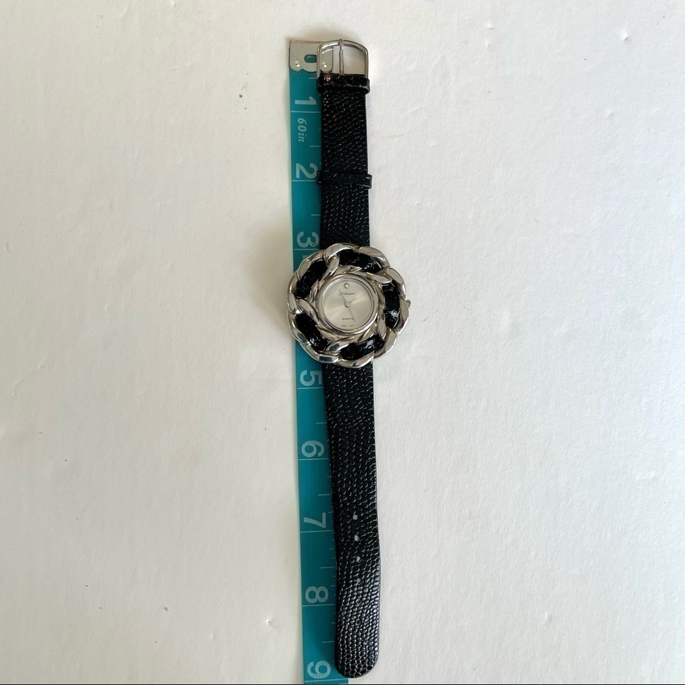 Ladies Fashion Watch By St. Bernard Navy Leather Band — image 4 of 5